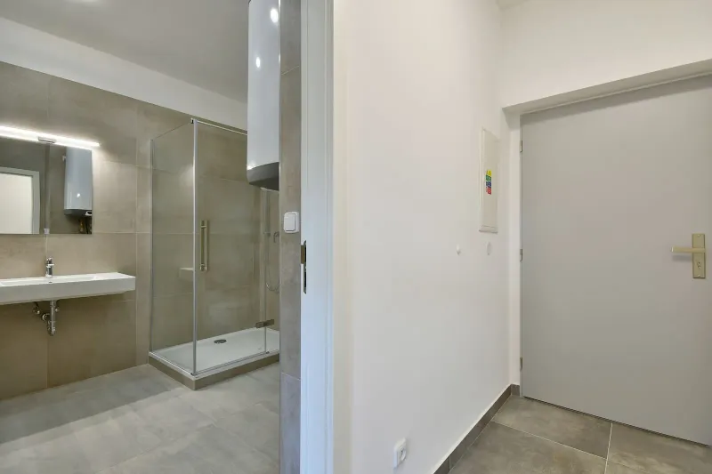 Obývací pokoj s designovým nábytkem — apartmán A.1 — apartmán A.1